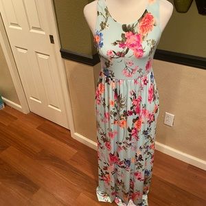 NWOT Bellamie floral maxi dress